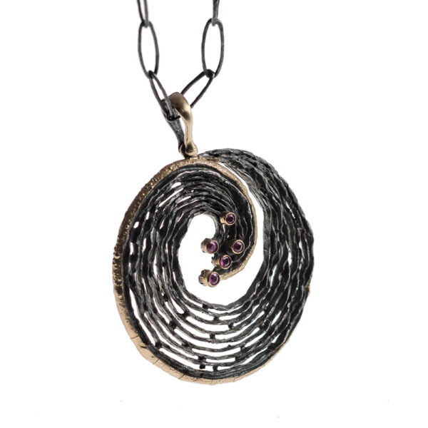 Pendant in Oxidized Silver 925 with 750 Yellow Gold and Rubies - Image 2
