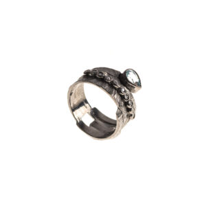 925 Silver Ring with Topaz